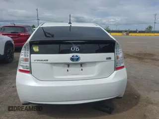2011 Toyota Prius I with VIN JTDKN3DU8B5361409, listed as a IAAI auction lot 42117202 with 152,129 mi miles. Bid and sale history available at carsss.com. Image 17.