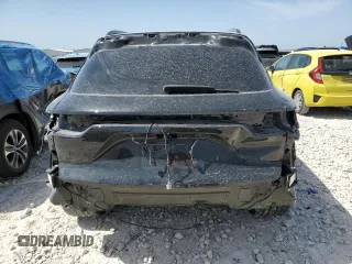 2023 Porsche Cayenne с VIN WP1AA2AY5PDA11157, выставлен на аукционе Copart как лот 49163395 с пробегом 11 085 миль миль и Списание • Salvage title. История ставок и продаж доступна на DreamBid. Изображение 6.