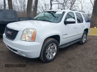 2007 GMC Yukon SLE with VIN 1GKFC13057R351385, listed as a IAAI auction lot 41720394 with 159,752 mi miles. Bid and sale history available at carsss.com. Image 18.