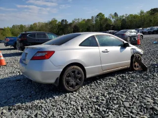 2009 Honda Civic Cpe LX with VIN 2HGFG12649H528681, listed as a Copart auction lot 53290745 with 156,798 mi miles and Salvage Title. Bid and sale history available at carsss.com. Image 3.
