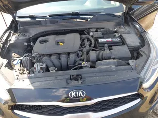 2019 Kia Forte LXS z VIN 3KPF24AD9KE131628, wystawiony jako IAAI lot #42657093 z przebiegiem 163 737 mil mil oraz . Historia ofert i sprzedaży dostępna na DreamBid. Obrazek 10.