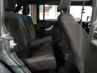 2017 Jeep Wrangler Unlimited Sahara z VIN 1C4BJWEG9HL698729, wystawiony jako Copart lot #55981555 z przebiegiem 117 556 mil mil oraz Czysty tytuł • Clean title. Historia ofert i sprzedaży dostępna na DreamBid. Obrazek 10.