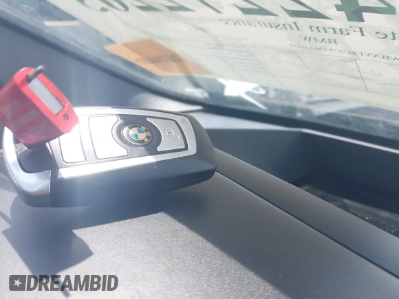 2015 BMW 7 Series 750Li xDrive with VIN WBAYF8C57FD655004, listed as a IAAI auction lot 42272205 with 77,677 mi miles and . Bid and sale history available at DreamBid. Image 11.