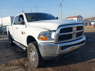 2010 Dodge 2500 SLT z VIN 3D7UT2CL2AG161740, wystawiony jako IAAI lot #41775687 z przebiegiem Nie podano mil oraz . Historia ofert i sprzedaży dostępna na DreamBid. Obrazek 1.
