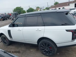 2015 Land Rover Range Rover Supercharged z VIN SALGS2TF3FA234942, wystawiony jako IAAI lot #42733236 z przebiegiem 122 476 mil mil oraz . Historia ofert i sprzedaży dostępna na DreamBid. Obrazek 14.
