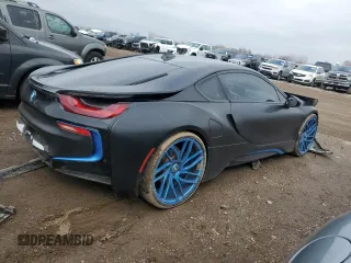 2014 BMW i8 z VIN WBY2Z2C50EVX64814, wystawiony jako Copart lot #52720385 z przebiegiem 63 909 mil mil oraz Szkoda całkowita • Salvage title. Historia ofert i sprzedaży dostępna na DreamBid. Obrazek 3.