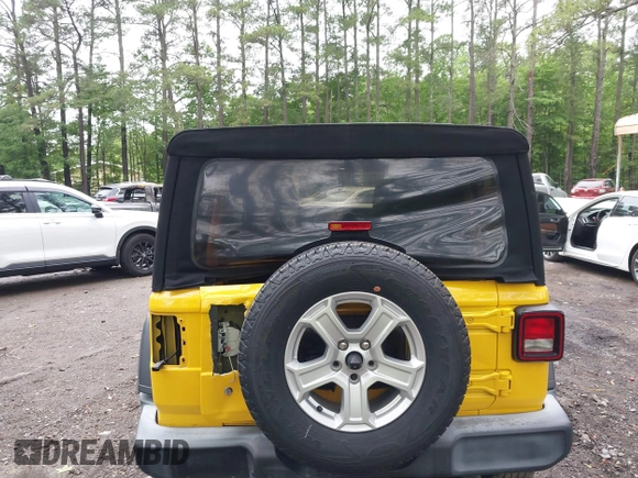 2019 Jeep Wrangler Unlimited Sport S z VIN 1C4HJXDNXKW565788, wystawiony jako IAAI lot #42265966 z przebiegiem 10 695 mil mil oraz . Historia ofert i sprzedaży dostępna na DreamBid. Obrazek 16.