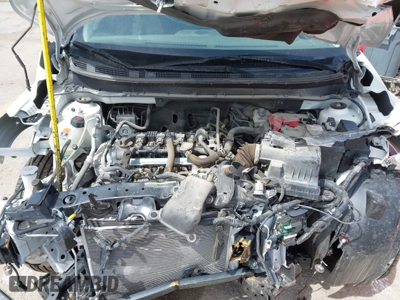 2022 Nissan Kicks S z VIN 3N1CP5BV3NL523119, wystawiony jako IAAI lot #42122504 z przebiegiem 28 062 mil mil oraz . Historia ofert i sprzedaży dostępna na DreamBid. Obrazek 10.