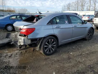 2014 Chrysler 200 Touring z VIN 1C3CCBBB9EN178597, wystawiony jako Copart lot #87951805 z przebiegiem Nie podano mil oraz Szkoda całkowita • Salvage title. Historia ofert i sprzedaży dostępna na DreamBid. Obrazek 3.