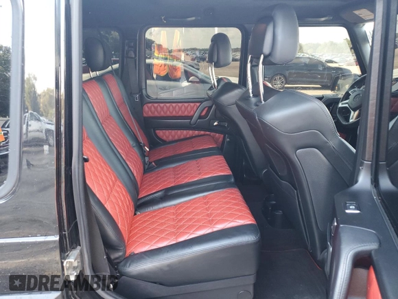 2016 Mercedes-Benz G 63 AMG z VIN WDCYC7DF9GX253573, wystawiony jako Copart lot #71453154 z przebiegiem 67 446 mil mil oraz Szkoda całkowita • Salvage title. Historia ofert i sprzedaży dostępna na DreamBid. Obrazek 11.