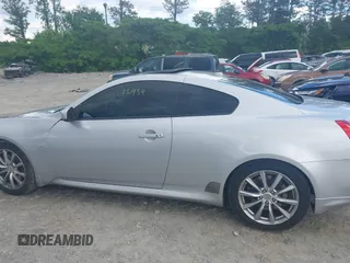 2015 Infiniti Q60 S Limited z VIN JN1CV6EK6FM871680, wystawiony jako IAAI lot #42253006 z przebiegiem 113 513 mil mil oraz . Historia ofert i sprzedaży dostępna na DreamBid. Obrazek 14.