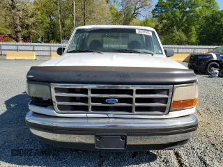 1996 Ford F-150 с VIN 1FTEF15Y3TLA05883, выставлен на аукционе Copart как лот 50356505 с пробегом 317 699 миль миль и Списание • Salvage title. История ставок и продаж доступна на DreamBid. Изображение 5.