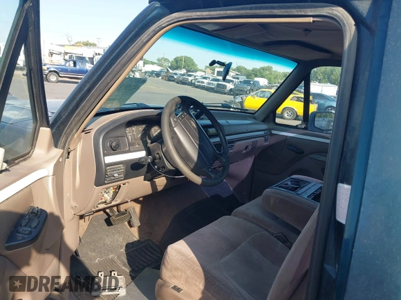 1995 Ford F-150 with VIN 1FTEF14H0SNA66791, listed as a IAAI auction lot 42583333 with 236,624 mi miles and . Bid and sale history available at DreamBid. Image 5.
