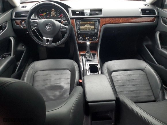 2012 Volkswagen Passat SEL with VIN 1VWCP7A37CC068273, listed as a Copart auction lot 84088624 with 70,672 mi miles and Salvage Title. Bid and sale history available at carsss.com. Image 8.