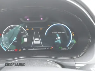 2023 Genesis GV70 Advanced z VIN 5NMMCET18PH000249, wystawiony jako IAAI lot #42013729 z przebiegiem 22 282 mil mil oraz . Historia ofert i sprzedaży dostępna na DreamBid. Obrazek 7.