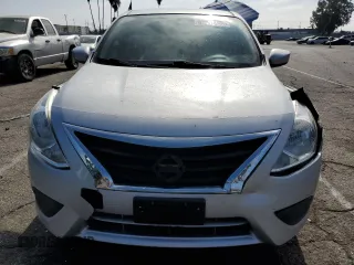 2016 Nissan Versa SV with VIN 3N1CN7AP5GL910813, listed as a Copart auction lot 61952495 with 58,542 mi miles and Salvage title. Bid and sale history available at DreamBid. Image 5.