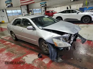 2006 Honda Accord LX SE z VIN 1HGCM55326A166493, wystawiony jako Copart lot #53471055 z przebiegiem 259 786 mil mil oraz Szkoda całkowita • Salvage title. Historia ofert i sprzedaży dostępna na DreamBid. Obrazek 4.