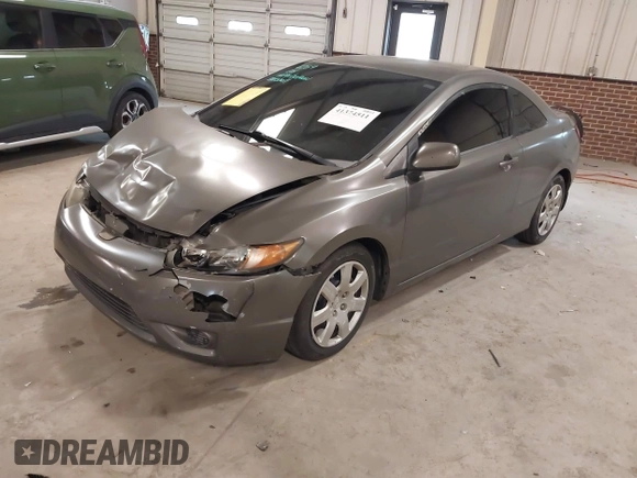2008 Honda Civic Cpe LX with VIN 2HGFG12618H516020, listed as a IAAI auction lot 41374511 with 191,517 mi miles. Bid and sale history available at carsss.com. Image 17.