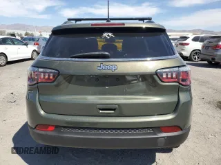 2019 Jeep Compass Latitude with VIN 3C4NJCBB1KT743968, listed as a Copart auction lot 53071465 with 60,678 mi miles and Salvage title. Bid and sale history available at DreamBid. Image 6.