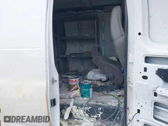 2007 Chevrolet Express Cargo Van with VIN 1GCGG25VX71142791, listed as a IAAI auction lot 41499942 with 235,223 mi miles. Bid and sale history available at carsss.com. Image 8.