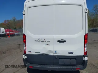 2017 Ford Transit with VIN 1FTYE1CG4HKA88456, listed as a IAAI auction lot 42043008 with 222,801 mi miles and . Bid and sale history available at DreamBid. Image 17.