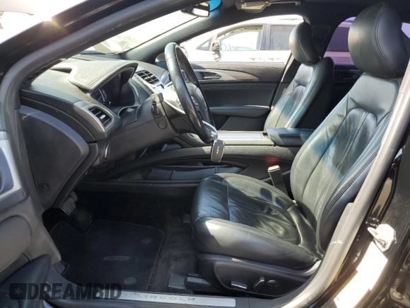2018 Lincoln MKZ Hybrid Reserve z VIN 3LN6L5MU2JR621992, wystawiony jako Copart lot #58600025 z przebiegiem 136 672 mil mil oraz Szkoda całkowita • Salvage title. Historia ofert i sprzedaży dostępna na DreamBid. Obrazek 7.