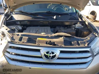 2013 Toyota Highlander with VIN 5TDZK3EH0DS107053, listed as a IAAI auction lot 41679784 with 136,100 mi miles. Bid and sale history available at carsss.com. Image 10.