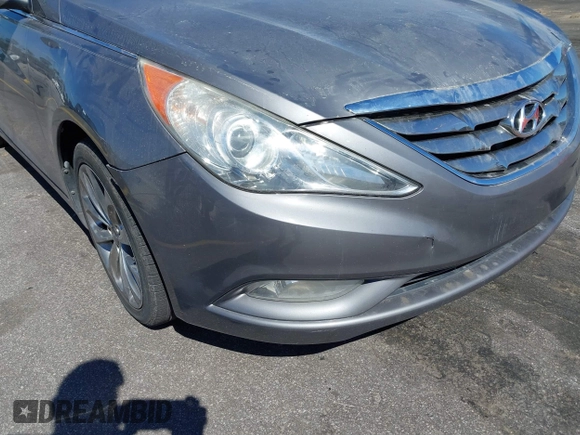 2011 Hyundai Sonata Limited with VIN 5NPEC4AB7BH292708, listed as a IAAI auction lot 41717277 with 191,137 mi miles and . Bid and sale history available at carsss.com. Image 12.