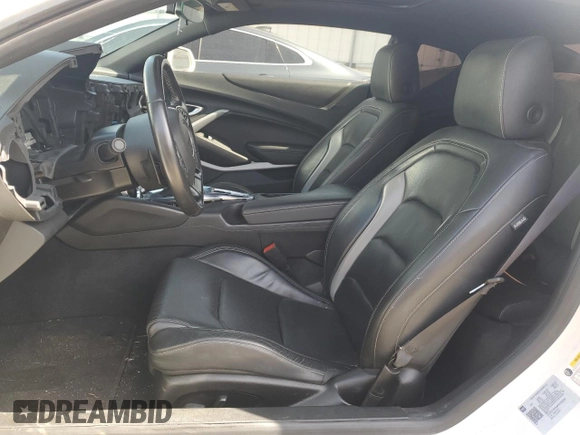 2023 Chevrolet Camaro 2LT z VIN 1G1FD1RS4P0126244, wystawiony jako Copart lot #50182935 z przebiegiem Nie podano mil oraz Czysty tytuł • Clean title. Historia ofert i sprzedaży dostępna na DreamBid. Obrazek 7.
