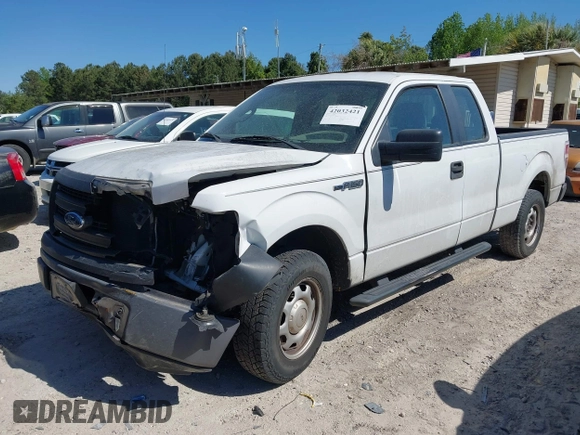 2013 Ford F-150 XL z VIN 1FTEX1CM9DFC46232, wystawiony jako IAAI lot #42032421 z przebiegiem 277 066 mil mil oraz . Historia ofert i sprzedaży dostępna na DreamBid. Obrazek 16.
