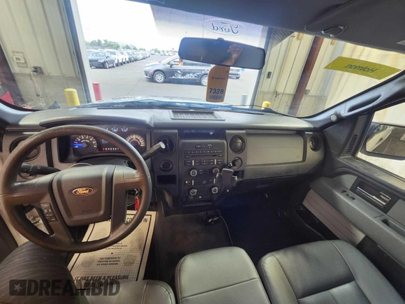2013 Ford F-150 XL z VIN 1FTMF1CM4DKE18754, wystawiony jako IAAI lot #42844298 z przebiegiem 71 624 mil mil oraz . Historia ofert i sprzedaży dostępna na DreamBid. Obrazek 13.