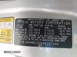 2008 Kia Sedona with VIN KNDMB133686227144, listed as a IAAI auction lot 41868692 with 124,269 mi miles. Bid and sale history available at carsss.com. Image 9.