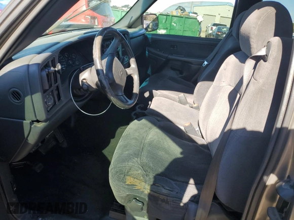2002 Chevrolet Silverado 1500 LS with VIN 2GCEC19V121194904, listed as a Copart auction lot 84408904 with 266,795 mi miles and Salvage Title. Bid and sale history available at DreamBid. Image 7.