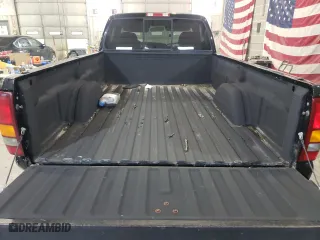2000 Chevrolet Silverado 1500 LS with VIN 1GCEK14T1YE263459, listed as a Copart auction lot 48851852 with 146,246 mi miles and Salvage Title. Bid and sale history available at carsss.com. Image 6.