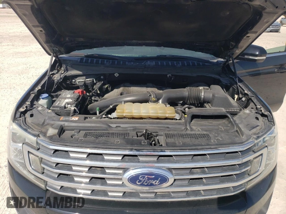 2018 Ford Expedition XLT with VIN 1FMJU1HT6JEA70146, listed as a Copart auction lot 52735865 with 141,191 mi miles and Clean Title. Bid and sale history available at carsss.com. Image 12.