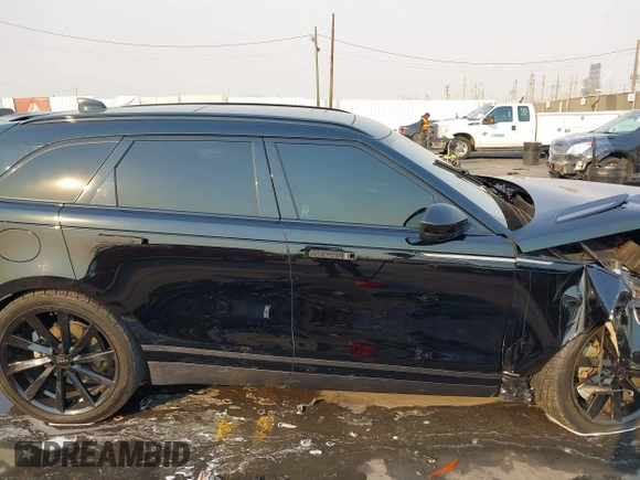 2018 Land Rover Range Rover Velar R-Dynamic SE with VIN SALYL2RV6JA764931, listed as a IAAI auction lot 41298759 with Not Provided miles and . Bid and sale history available at DreamBid. Image 12.