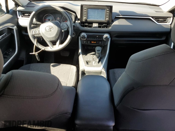 2019 Toyota RAV4 XLE with VIN 2T3P1RFV8KW059704, listed as a Copart auction lot 51497375 with 35,631 mi miles and Salvage Title. Bid and sale history available at carsss.com. Image 8.