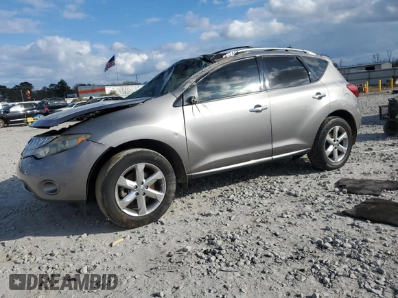 2010 Nissan Murano SL z VIN JN8AZ1MU8AW019654, wystawiony jako Copart lot #44238445 z przebiegiem Nie podano mil oraz Szkoda całkowita • Salvage title. Historia ofert i sprzedaży dostępna na DreamBid. Obrazek 1.