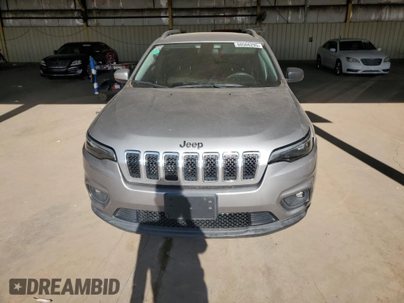 2019 Jeep Cherokee Latitude z VIN 1C4PJLCB7KD376684, wystawiony jako Copart lot #60566295 z przebiegiem 99 184 mil mil oraz Szkoda całkowita • Salvage title. Historia ofert i sprzedaży dostępna na DreamBid. Obrazek 5.