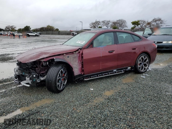 2024 BMW i4 eDrive40 z VIN WBY73AW05RFS90523, wystawiony jako Copart lot #49114805 z przebiegiem 12 323 mil mil oraz Szkoda całkowita • Salvage title. Historia ofert i sprzedaży dostępna na DreamBid. Obrazek 1.