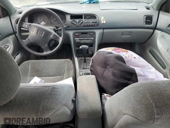 1996 Honda Accord EX with VIN 1HGCD5655TA028555, listed as a Copart auction lot 46263005 with 186,377 mi miles and Salvage Title. Bid and sale history available at DreamBid. Image 8.
