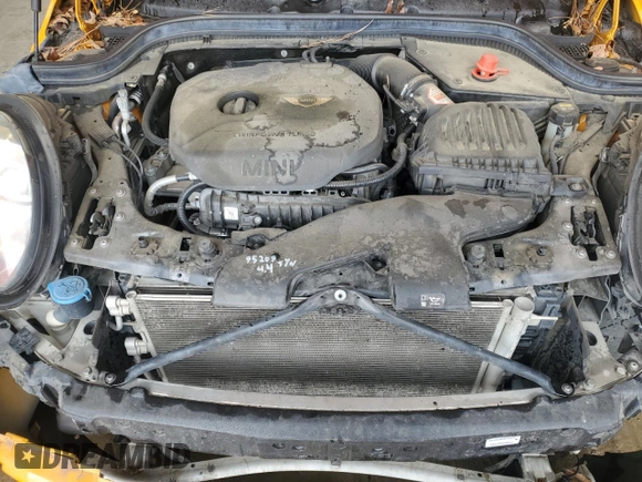 2017 MINI Hardtop Cooper with VIN WMWXP5C37H2D17030, listed as a Copart auction lot 54658275 with 144,308 mi miles and Salvage title. Bid and sale history available at DreamBid. Image 11.