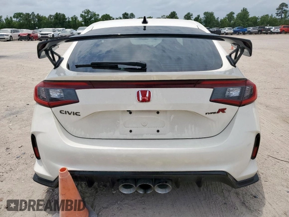 2023 Honda Civic Type R z VIN JHMFL5G42PX003179, wystawiony jako Copart lot #57123425 z przebiegiem 9 724 mil mil oraz Szkoda całkowita • Salvage title. Historia ofert i sprzedaży dostępna na DreamBid. Obrazek 6.