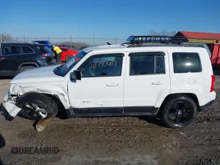 2017 Jeep Patriot Sport with VIN 1C4NJRBB0HD196872, listed as a IAAI auction lot 41750617 with 61,199 mi miles and . Bid and sale history available at DreamBid. Image 14.
