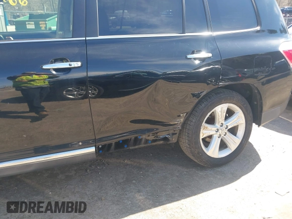 2012 Toyota Highlander Limited with VIN 5TDDK3EH4CS129226, listed as a IAAI auction lot 42024466 with 84,581 mi miles and . Bid and sale history available at DreamBid. Image 6.