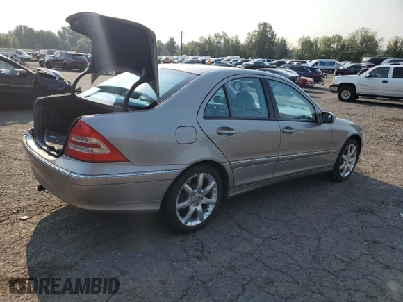2003 Mercedes-Benz C 230 Kompressor with VIN WDBRF40J13A476678, listed as a Copart auction lot 70525434 with 138,793 mi miles and Salvage Title. Bid and sale history available at DreamBid. Image 3.