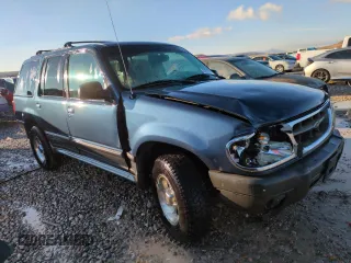 2000 Ford Explorer XLT with VIN 1FMZU83P4YUA57305, listed as a Copart auction lot 45678075 with 237,249 mi miles and Salvage title. Bid and sale history available at DreamBid. Image 4.