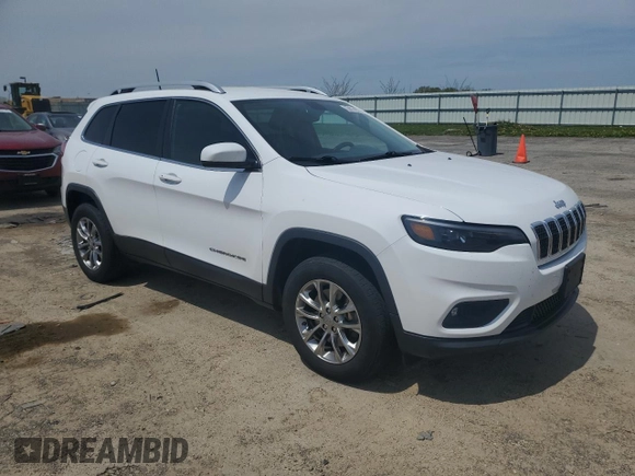 2019 Jeep Cherokee Latitude Plus with VIN 1C4PJMLB3KD405121, listed as a Copart auction lot 55974375 with 39,640 mi miles and Salvage title. Bid and sale history available at DreamBid. Image 4.