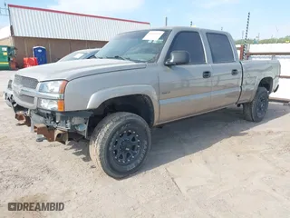 2003 Chevrolet Silverado 2500HD LS with VIN 1GCHK23133F192450, listed as a IAAI auction lot 42041130 with 201,183 mi miles. Bid and sale history available at carsss.com. Image 17.