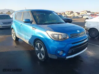 2017 Kia Soul + with VIN KNDJP3A50H7456773, listed as a IAAI auction lot 41482489 with 143,752 mi miles. Bid and sale history available at carsss.com. Image 1.